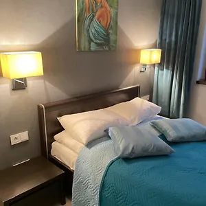 Good Time City Center Apartment
