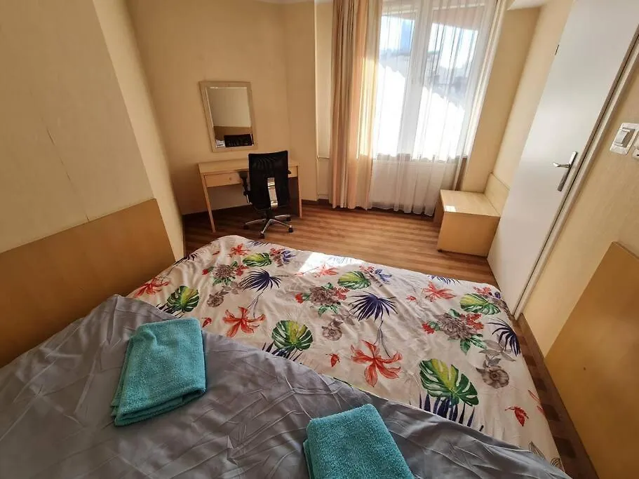 10Q - Z6 Apartment 501 Warszawa Polska